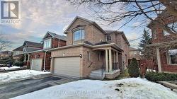 62 MACEDONIA COURT  Newmarket, ON L3X 2W8