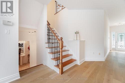 3896 Bloomington Crescent, Mississauga, ON - Indoor Photo Showing Other Room