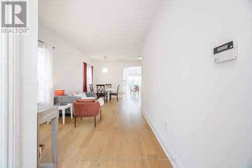 3896 Bloomington Crescent, Mississauga, ON - Indoor