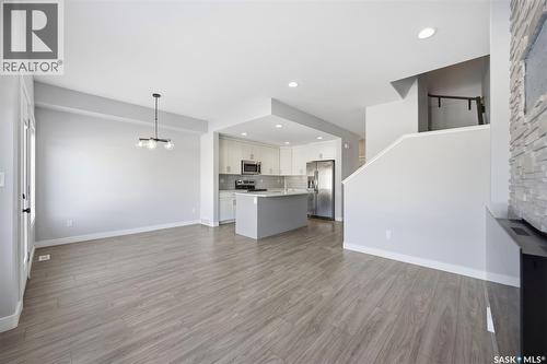 16 1003 Evergreen Boulevard, Saskatoon, SK - Indoor Photo Showing Kitchen