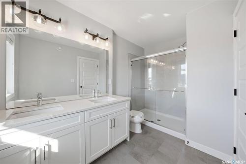 16 1003 Evergreen Boulevard, Saskatoon, SK - Indoor Photo Showing Bathroom