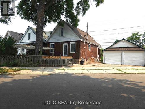 1504 King Street E, Hamilton, ON - Outdoor