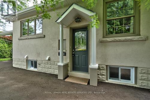 Second Entrance off Lakeview Avenue - 3423 Lakeshore Road, Burlington, ON - Outdoor With Exterior