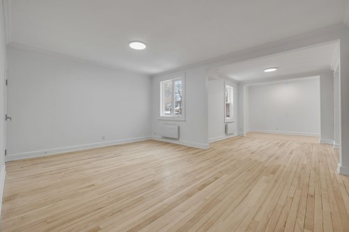Living Room - 1-2-495 Av. Lemesurier, Québec (La Cité-Limoilou), QC - Indoor Photo Showing Other Room