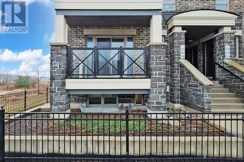 2528 - 30 WESTMEATH LANE  Markham, ON L6B 1N5