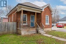24 BRUCE STREET  Brantford, ON N3R 1E2