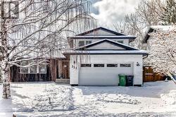 251 Cannell Place SW  Calgary, AB T2W 1T6