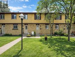 100 - 45 HANSEN ROAD  Brampton, ON L6V 3C5