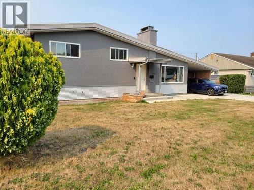 4029 Joyce Ave, Powell River, BC - Outdoor