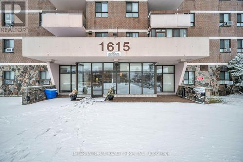 801 - 1615 BLOOR STREET  Mississauga, ON L4X 1S2