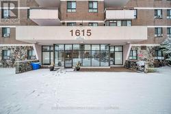 801 - 1615 BLOOR STREET  Mississauga, ON L4X 1S2