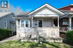 1556 GLADSTONE AVENUE  Windsor, ON N8X 2R1