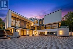 1 DELONG DRIVE Ottawa, ON K1J 7E7