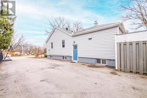 2399 Glenwood School Drive, Burlington, ON - Outdoor
