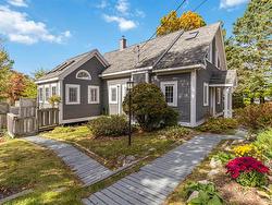 11278 Peggys Cove Road Seabright, NS B3Z 3B1