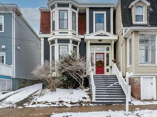 1378 Robie Street  Halifax, NS B3H 3E2