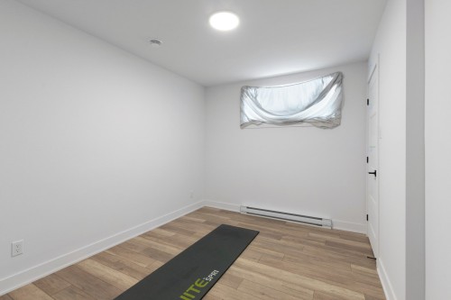 Bedroom - 26A Rue De La Tourterelle, Brownsburg-Chatham, QC - Indoor Photo Showing Other Room