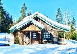 48 Ch. Marie-Rose  Val-Des-Lacs, QC J0T 2P0