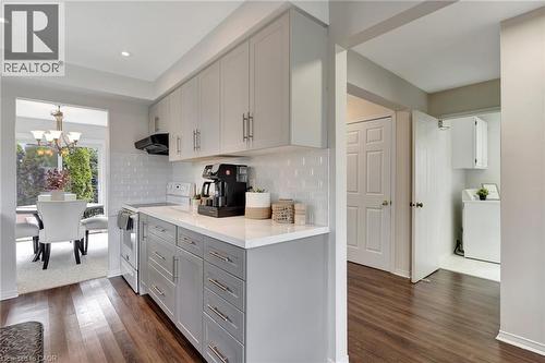 2427 Headon Forest Drive, Burlington, ON - Indoor Photo Showing Kitchen
