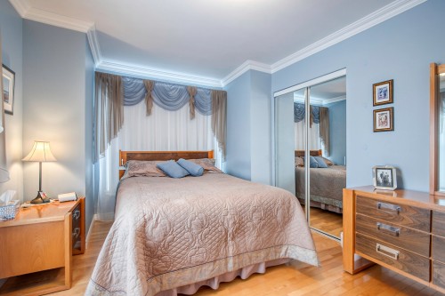 Master Bedroom - 227 Rue Therrien, Saint-Jean-Sur-Richelieu, QC - Indoor Photo Showing Bedroom