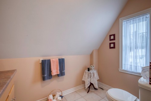 Powder room - 227 Rue Therrien, Saint-Jean-Sur-Richelieu, QC - Indoor Photo Showing Bathroom