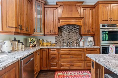 Cuisine - 287 Ch. Stephens, Otter Lake, QC - Indoor Photo Showing Kitchen
