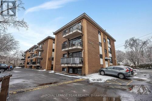 6 - 270 BEECHWOOD AVENUE  Ottawa, ON K1L 8A6
