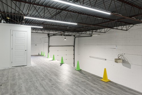 Mezzanine - 103-903 Rue Bériault, Longueuil (Le Vieux-Longueuil), QC - Indoor Photo Showing Garage