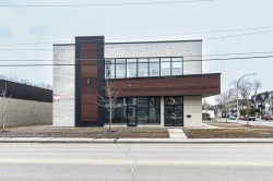 100-670 Boul. Curé-Poirier O.  Longueuil (Le Vieux-Longueuil), QC J4J 2H9