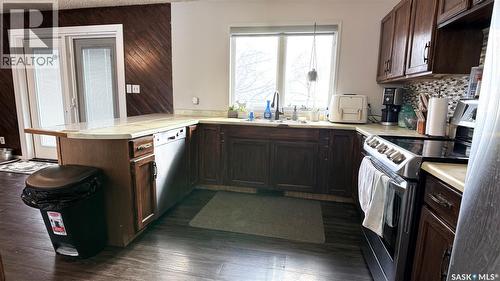 422 Spruce Drive, Estevan, SK - Indoor Photo Showing Other Room