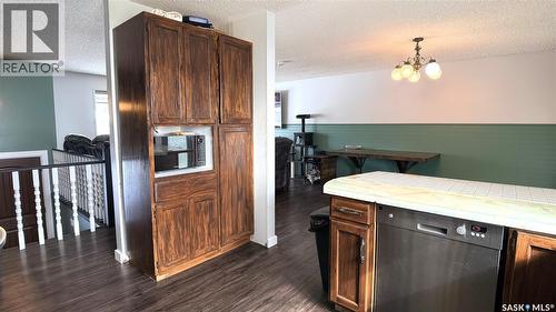 422 Spruce Drive, Estevan, SK - Indoor Photo Showing Other Room