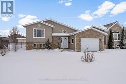 492 SHEPPARD ROAD  Pembroke, ON K8A 0A7