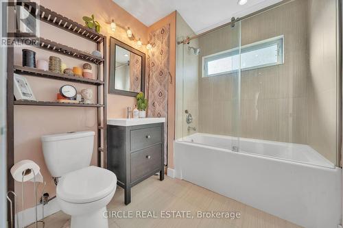 1043 Shaw Drive, Mississauga, ON - Indoor Photo Showing Bathroom