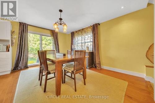 1043 Shaw Drive, Mississauga, ON - Indoor Photo Showing Dining Room