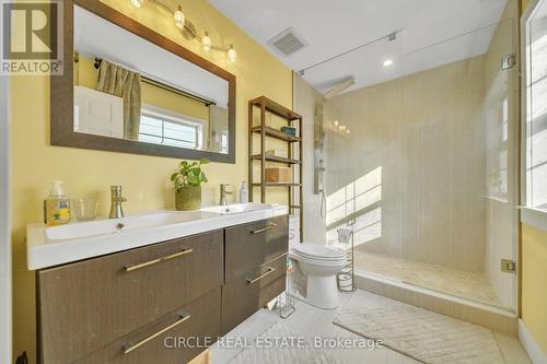 1043 Shaw Drive, Mississauga, ON - Indoor Photo Showing Bathroom