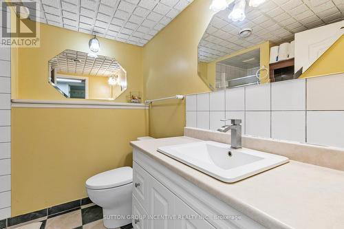 635 Wayne Crescent, Midland, ON - Indoor Photo Showing Bathroom