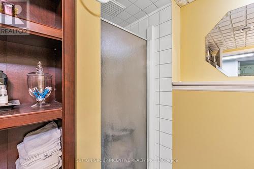 635 Wayne Crescent, Midland, ON - Indoor