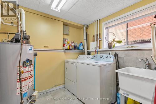 635 Wayne Crescent, Midland, ON - Indoor Photo Showing Laundry Room