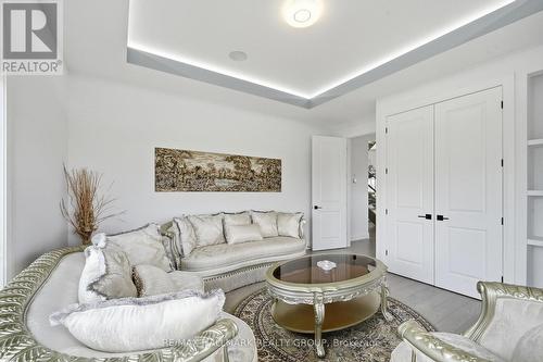 225 Summerview Terrace, Ottawa, ON - Indoor Photo Showing Living Room