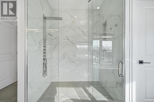 225 Summerview Terrace, Ottawa, ON - Indoor Photo Showing Bathroom
