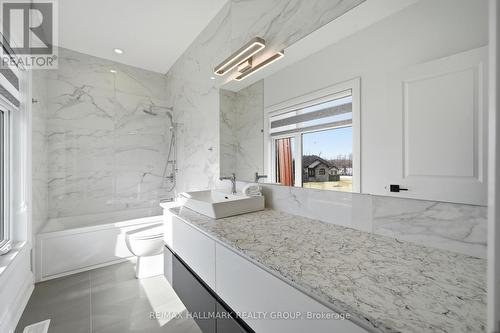 225 Summerview Terrace, Ottawa, ON - Indoor Photo Showing Bathroom