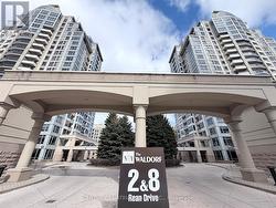 303 - 8 REAN DRIVE  Toronto, ON M2K 3B9