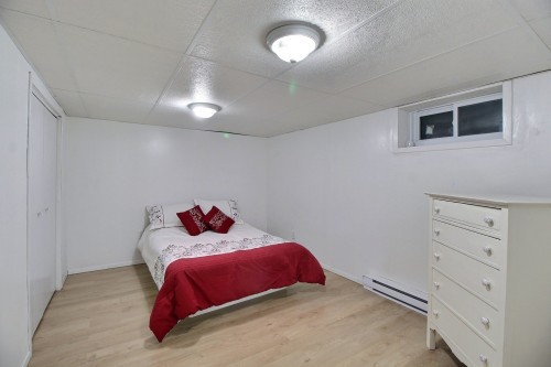 Chambre à coucher - 369 4E Avenue, Val-D'Or, QC - Indoor Photo Showing Bedroom