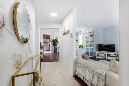 Hall d'entrée/Vestibule - 755 Rue Schubert, Brossard, QC - Indoor