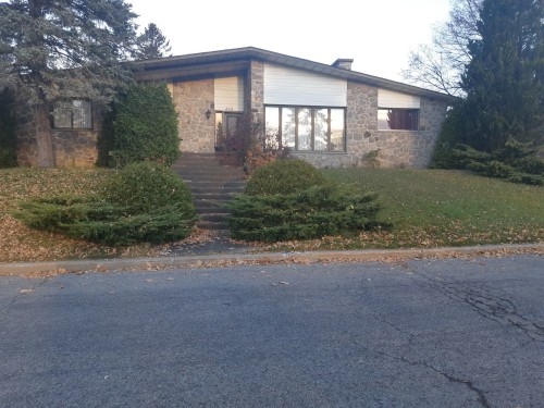 455 Boul. Chèvremont  Montréal (L'Île-Bizard/Sainte-Geneviève), QC H9C 1Z9