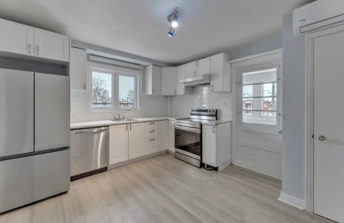 Kitchen - 675 Rue St-Antoine, Montréal (Lachine), QC - Indoor Photo Showing Kitchen