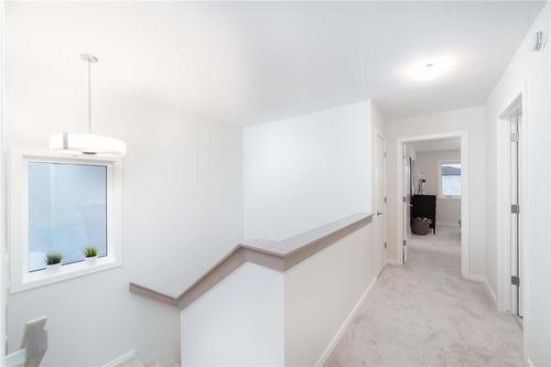182 Moonlight Bay, Winnipeg, MB - Indoor Photo Showing Other Room
