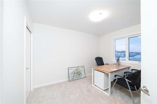 182 Moonlight Bay, Winnipeg, MB - Indoor Photo Showing Office