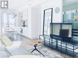 1209 - 197 YONGE STREET  Toronto, ON M5V 0C1