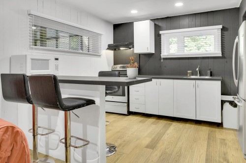 Cuisine - 690 Ch. Notre-Dame, Sainte-Adèle, QC - Indoor Photo Showing Kitchen